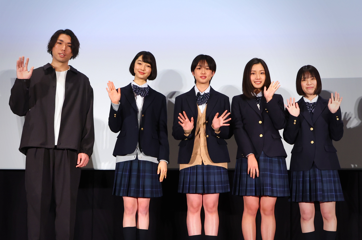 Sayonara, Girls. Greetings from the Stage: Q&A: Nakagawa Shun (Director), Kawai Yuumi (Cast), Ono Rina (Cast), Komiyama Rina (Cast), Nakai Tomo (Cast)